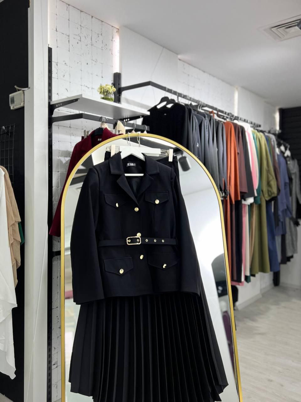 (Siyah)Yaz sezonu için mükemmel Tia takımı.